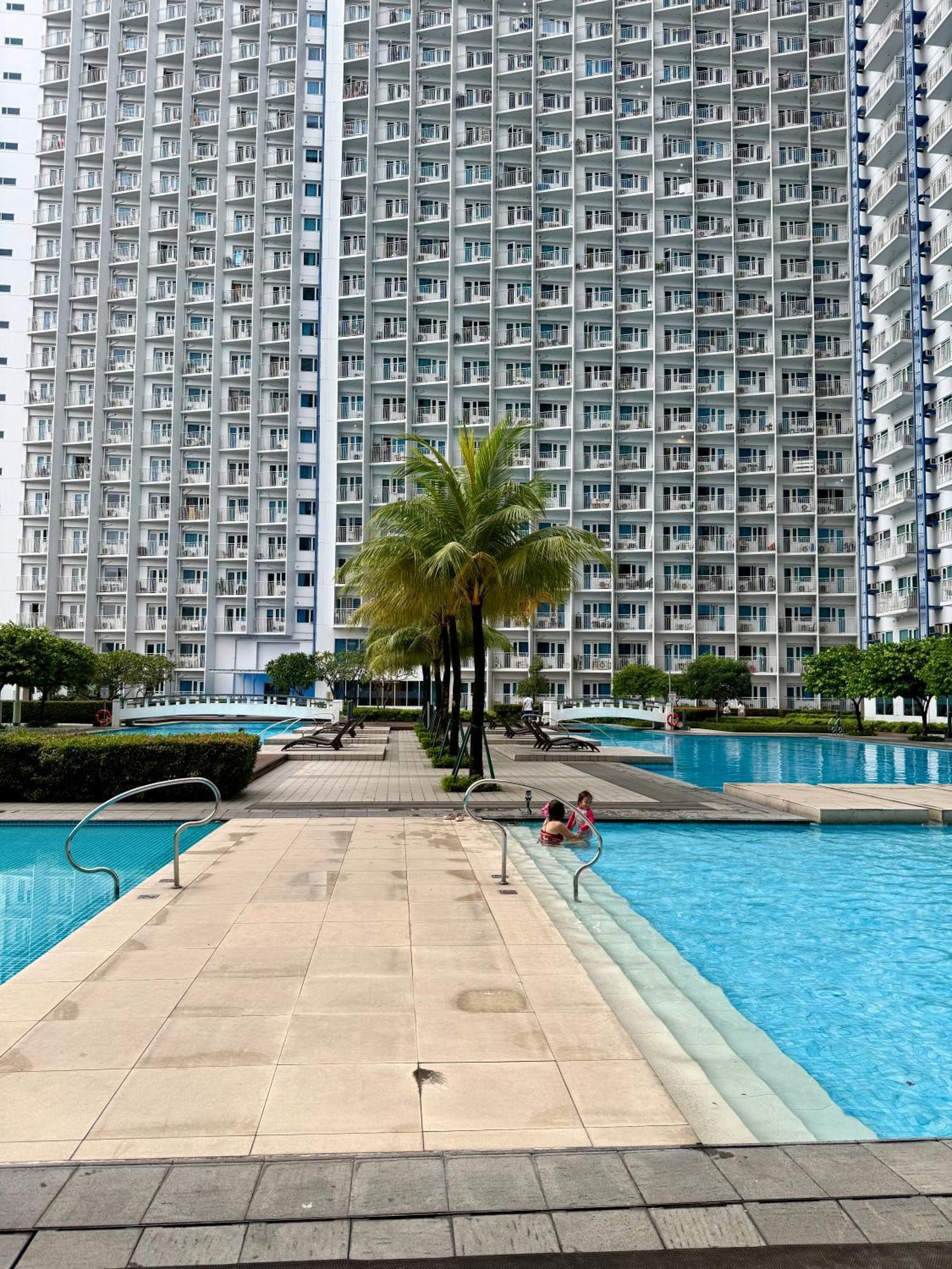 Serene Suite In Jazz Residences Makati City Ngoại thất bức ảnh